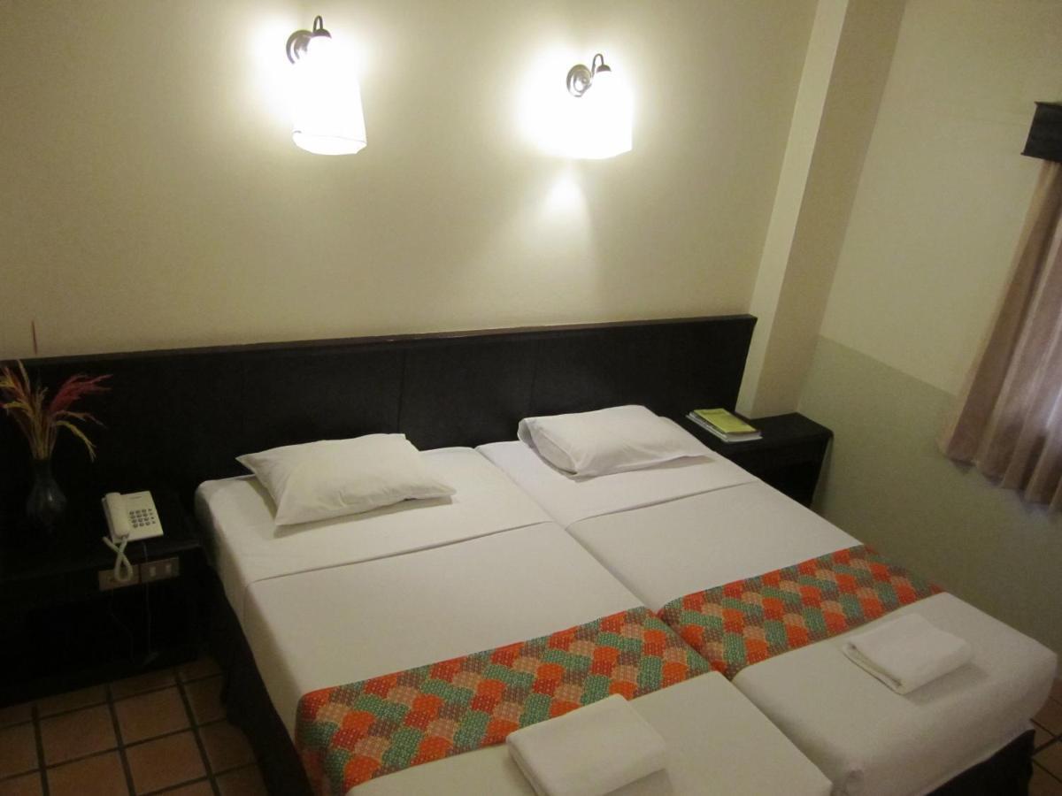 Rome Place Hotel Phuket Exterior foto